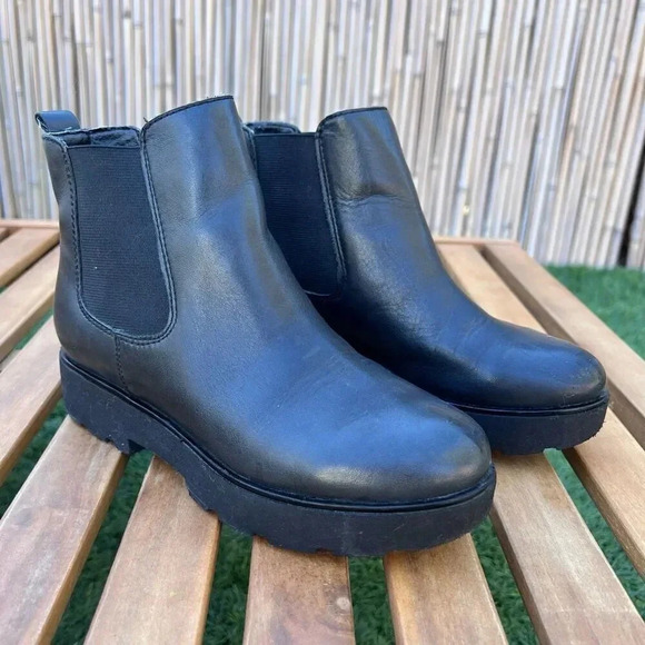 Steve Madden Shoes - Steve Madden Women's Leather Pull On Lug Sole‎ Block Heel Ankle Booties Size 36